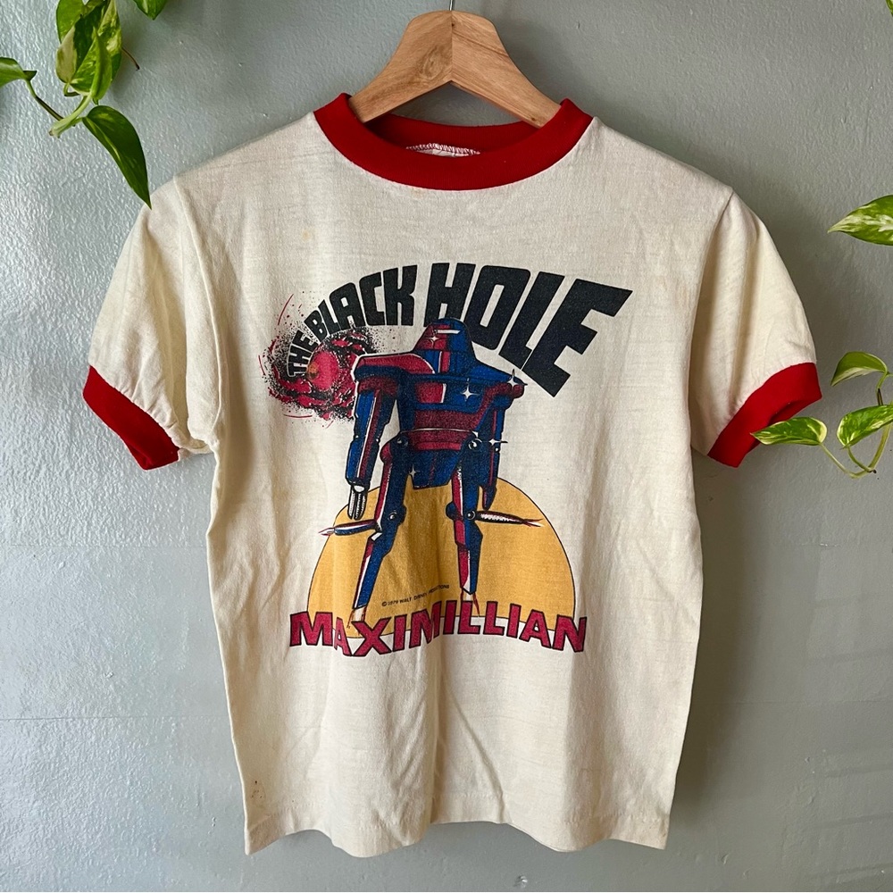 Vintage 1979 Maximillian Tee 🤖